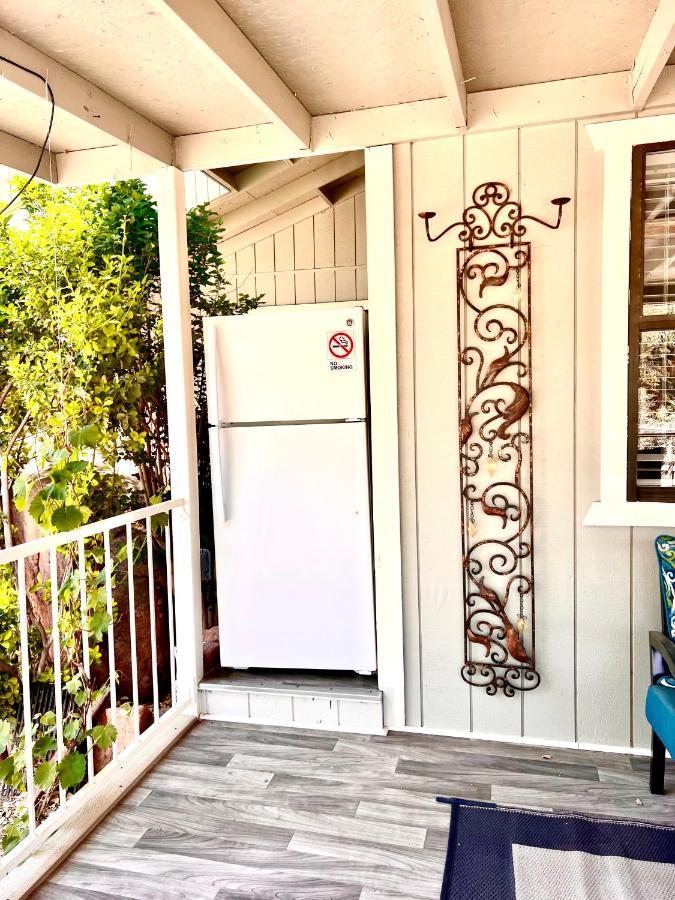 Upgraded, Stylish & Comfy 1 Bedroom/1 Bath Studio Пейсън Екстериор снимка